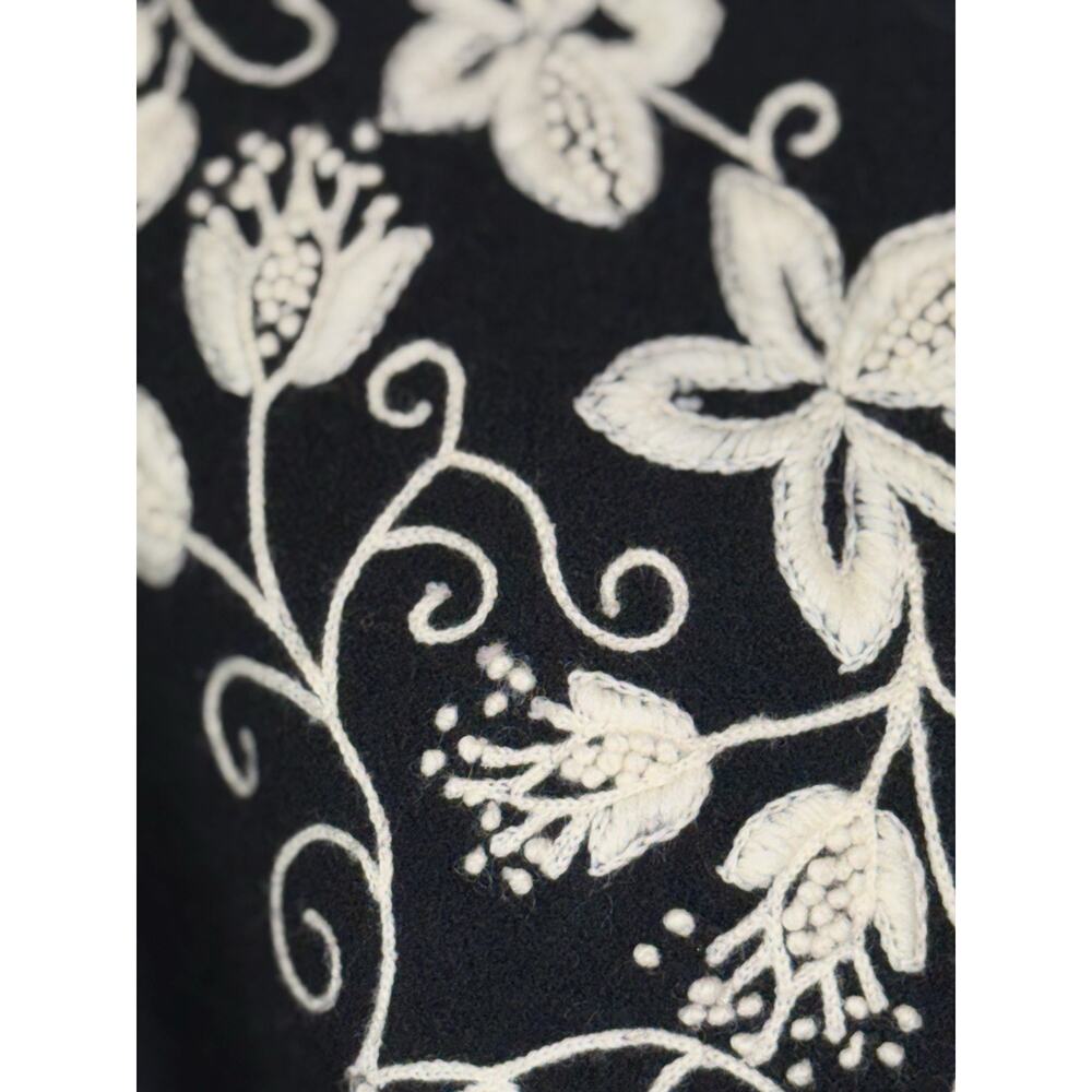 Embroidered Floral Wool Cardigan Cottagecore Romantic Grannycore Vintage Size M - Picture 6 of 13